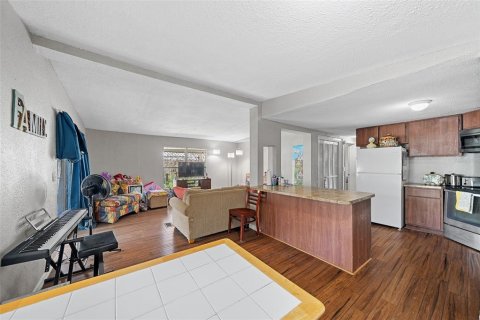 Appartement à louer à Belleview, Floride: 2 chambres, 89.19 m2 № 1351353 - photo 6