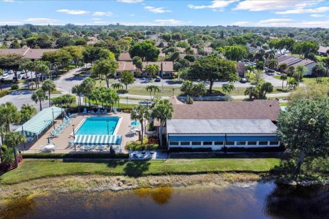 Villa ou maison à vendre à Lake Worth, Floride: 2 chambres, 123.28 m2 № 1118601 - photo 12