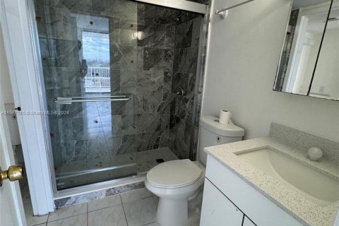 Condominio en venta en Miami, Florida, 2 dormitorios, 71.26 m2 № 1153521 - foto 5