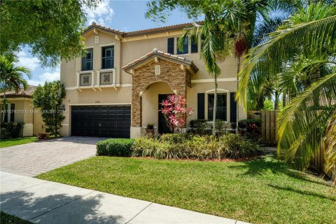 Villa ou maison à vendre à Cutler Bay, Floride: 4 chambres, 237.55 m2 № 1153566 - photo 3