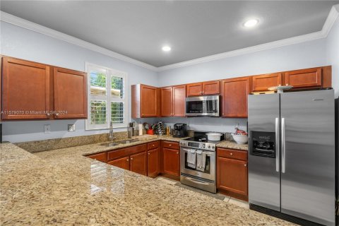 Villa ou maison à vendre à Cutler Bay, Floride: 4 chambres, 237.55 m2 № 1153566 - photo 8