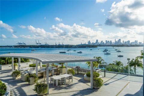 Copropriété à vendre à Miami Beach, Floride: 2 chambres, 100.71 m2 № 1153518 - photo 29