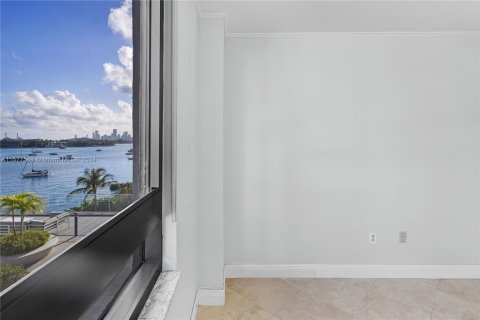 Copropriété à vendre à Miami Beach, Floride: 2 chambres, 100.71 m2 № 1153518 - photo 19