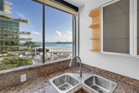 Copropriété à vendre à Miami Beach, Floride: 2 chambres, 100.71 m2 № 1153518 - photo 9