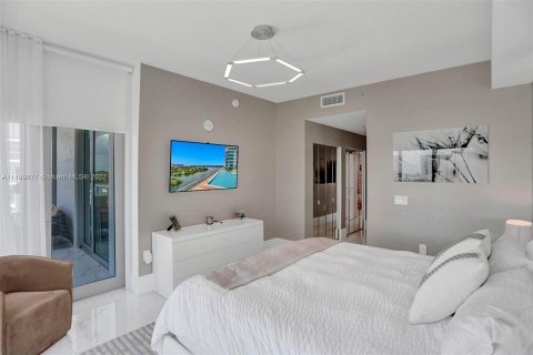 Condominio en venta en Sunny Isles Beach, Florida, 3 dormitorios, 175.77 m2 № 26304 - foto 20