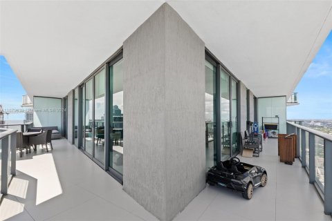 Condominio en venta en Miami, Florida, 2 dormitorios, 118.82 m2 № 1409145 - foto 15