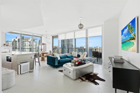 Condominio en venta en Miami, Florida, 2 dormitorios, 118.82 m2 № 1409145 - foto 1