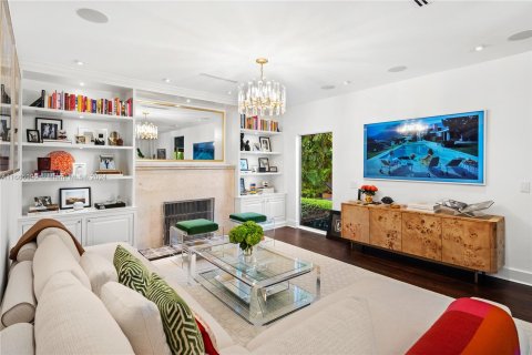 Casa en venta en Miami Beach, Florida, 7 dormitorios, 404.22 m2 № 1384468 - foto 6