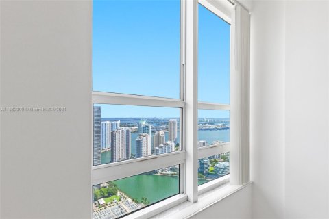 Condo in Miami, Florida, 2 bedrooms  № 1370441 - photo 24