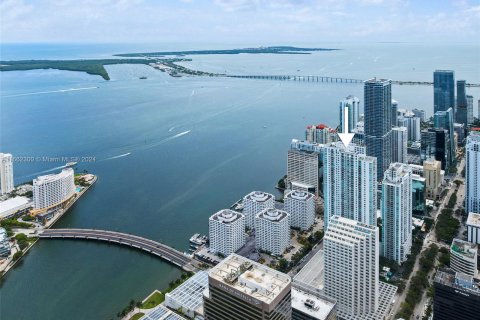 Copropriété à louer à Miami, Floride: 2 chambres, 91.6 m2 № 1370441 - photo 2