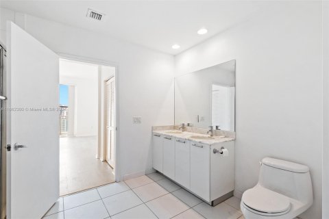 Copropriété à louer à Miami, Floride: 2 chambres, 91.6 m2 № 1370441 - photo 21