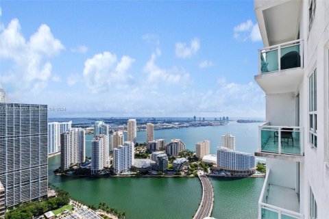 Condominio en alquiler en Miami, Florida, 2 dormitorios, 91.6 m2 № 1370441 - foto 10