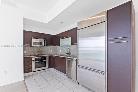 Copropriété à louer à Miami, Floride: 2 chambres, 91.6 m2 № 1370441 - photo 14