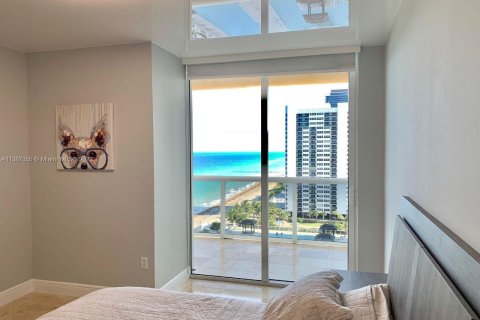 Copropriété à louer à Hallandale Beach, Floride: 2 chambres, 161 m2 № 496907 - photo 30