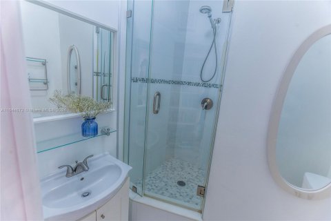 Copropriété à vendre à Miami Beach, Floride: 1 chambre, 82.4 m2 № 1328358 - photo 21