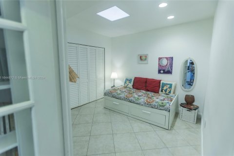 Copropriété à vendre à Miami Beach, Floride: 1 chambre, 82.4 m2 № 1328358 - photo 18