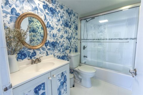 Copropriété à vendre à Miami Beach, Floride: 1 chambre, 82.4 m2 № 1328358 - photo 15