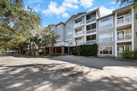 Condo in Tampa, Florida, 1 bedroom  № 1425981 - photo 21