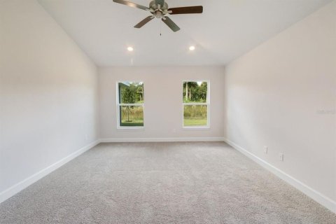 House in Ocala, Florida 4 bedrooms, 185.8 sq.m. № 1425915 - photo 12