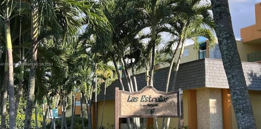 Condo in Hialeah, Florida, 2 bedrooms  № 1332172