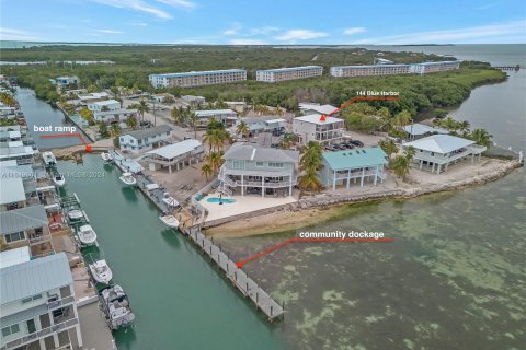 Villa ou maison à louer à Tavernier, Floride: 4 chambres № 1332173 - photo 2