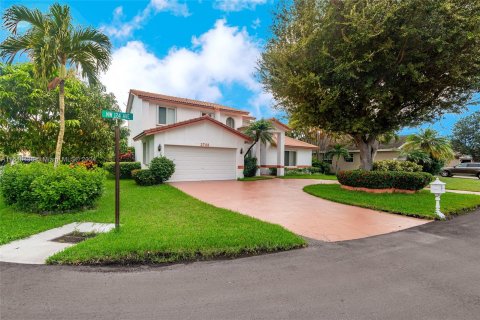 Casa en venta en Coral Springs, Florida, 3 dormitorios, 180.42 m2 № 1332198 - foto 1