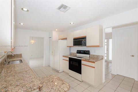 Casa en venta en Coral Springs, Florida, 3 dormitorios, 180.42 m2 № 1332198 - foto 14