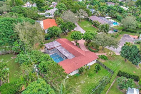 Villa ou maison à vendre à Palmetto Bay, Floride: 4 chambres, 181.16 m2 № 1179156 - photo 22