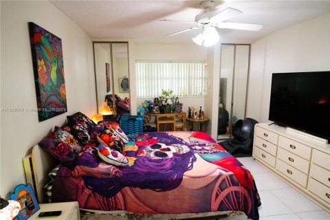 Купить кондоминиум в Лодердейл-Лейкс, Флорида 1 спальня, 63.55м2, № 1000152 - фото 9