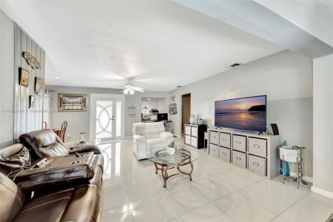 Casa en venta en Miramar, Florida, 3 dormitorios, 158.31 m2 № 1417822 - foto 11