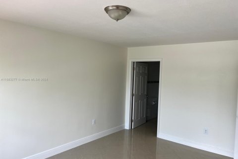 Condominio en venta en Miami, Florida, 3 dormitorios, 151.43 m2 № 1417784 - foto 4