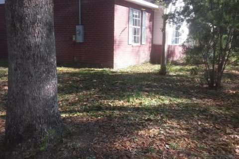 Villa ou maison à louer à Baker, Floride: 3 chambres, 136.57 m2 № 560107 - photo 1