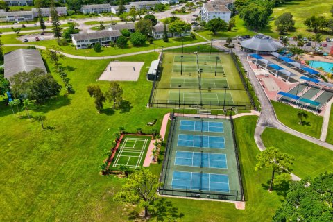 Condo in Deerfield Beach, Florida, 1 bedroom  № 970549 - photo 18