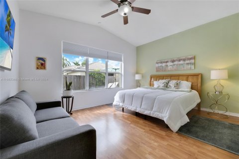 Casa en venta en Miami, Florida, 3 dormitorios, 183.48 m2 № 1415258 - foto 10