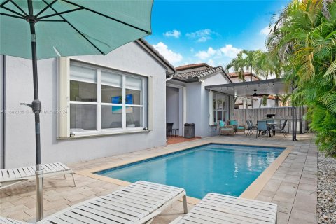 Casa en venta en Miami, Florida, 3 dormitorios, 183.48 m2 № 1415258 - foto 17