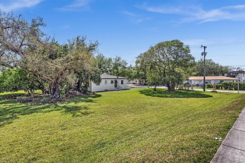 Terreno en venta en Miami, Florida № 1175126 - foto 6