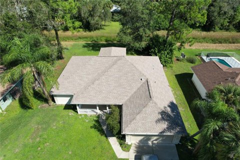 Villa ou maison à vendre à North Port, Floride: 3 chambres, 189.06 m2 № 1137276 - photo 5