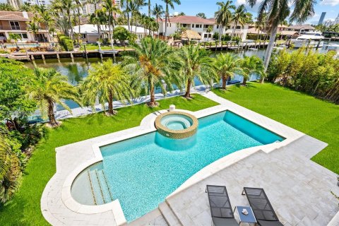 Villa ou maison à vendre à Hallandale Beach, Floride: 6 chambres, 541.53 m2 № 1173395 - photo 27