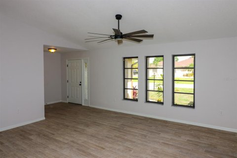 Casa en venta en Punta Gorda, Florida, 3 dormitorios, 189.8 m2 № 1123971 - foto 11