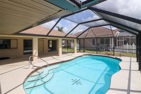 Villa ou maison à vendre à Punta Gorda, Floride: 3 chambres, 189.8 m2 № 1123971 - photo 30