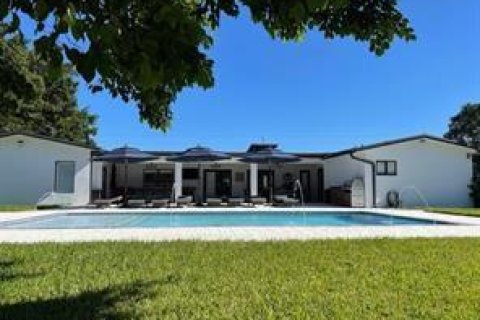 Villa ou maison à louer à Southwest Ranches, Floride: 7 chambres, 444.17 m2 № 668790 - photo 5