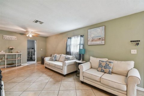 Casa en venta en Land O' Lakes, Florida, 3 dormitorios, 116.41 m2 № 1326189 - foto 15