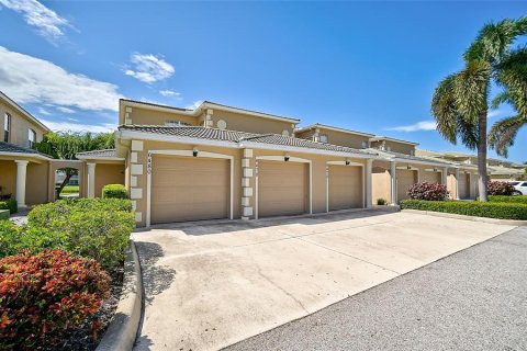 Copropriété à vendre à Bradenton, Floride: 2 chambres, 133.78 m2 № 1376693 - photo 2