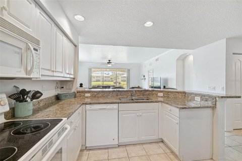 Copropriété à vendre à Bradenton, Floride: 2 chambres, 133.78 m2 № 1376693 - photo 12