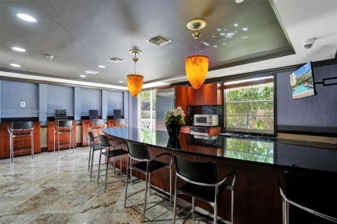 Condo in Fort Lauderdale, Florida, 3 bedrooms  № 1282606 - photo 30