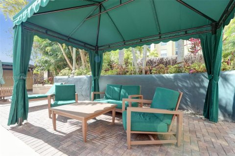 Condo in Fort Lauderdale, Florida, 3 bedrooms  № 1282606 - photo 26