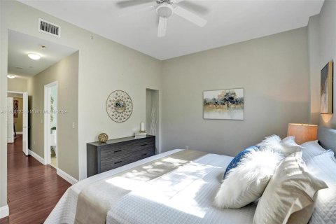 Condo in Fort Lauderdale, Florida, 3 bedrooms  № 1282606 - photo 12