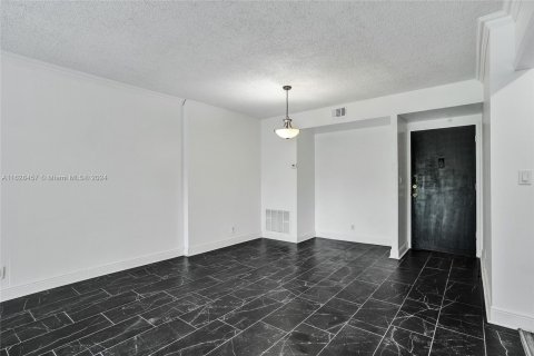 Copropriété à vendre à Hollywood, Floride: 2 chambres, 105.17 m2 № 1282602 - photo 7