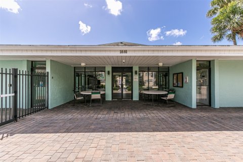 Villa ou maison à vendre à Deerfield Beach, Floride: 2 chambres, 113.34 m2 № 1128028 - photo 1