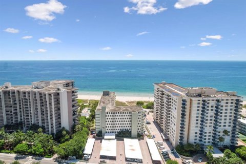 Condo in Lauderdale-by-the-Sea, Florida, 2 bedrooms  № 648238 - photo 8